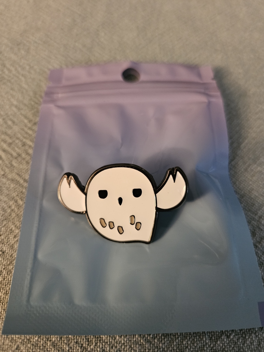 NWOT Loungefly Chibi Hedwig Pin